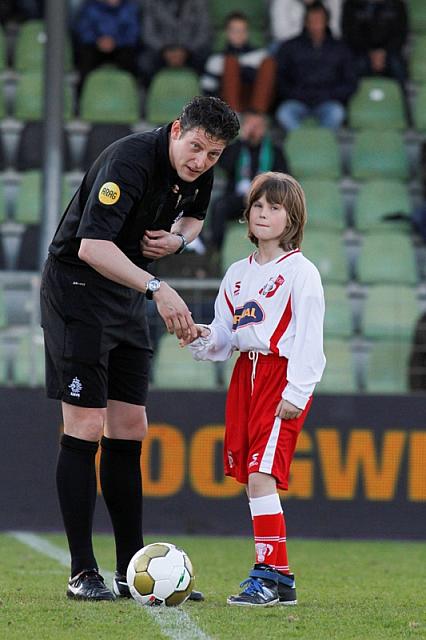 Scheids en mascotte