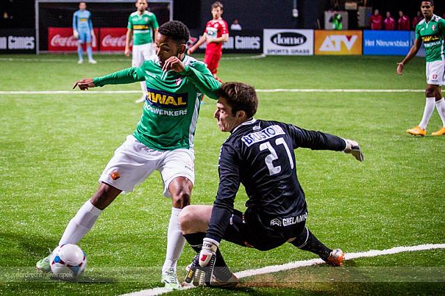 20150103-football-battle-16
