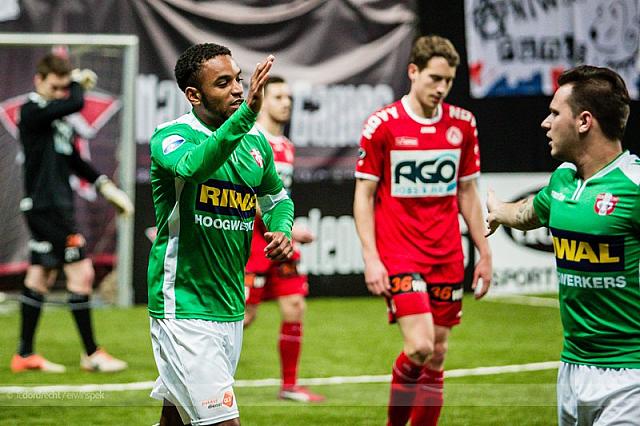 20150103-football-battle-19