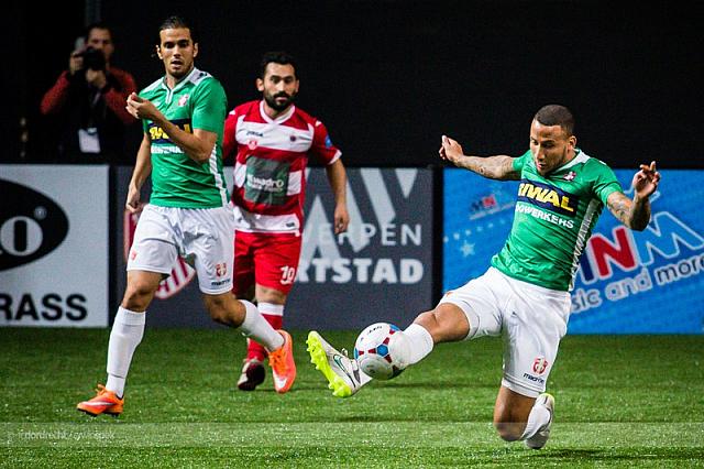 20150103-football-battle-30