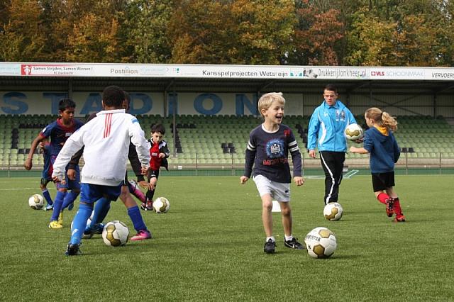 20131023-VoetbalClinic-04
