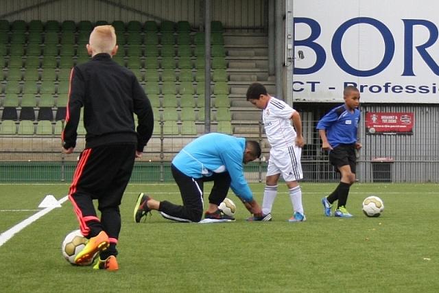 20131023-VoetbalClinic-11