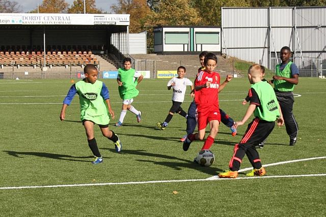 20131023-VoetbalClinic-23