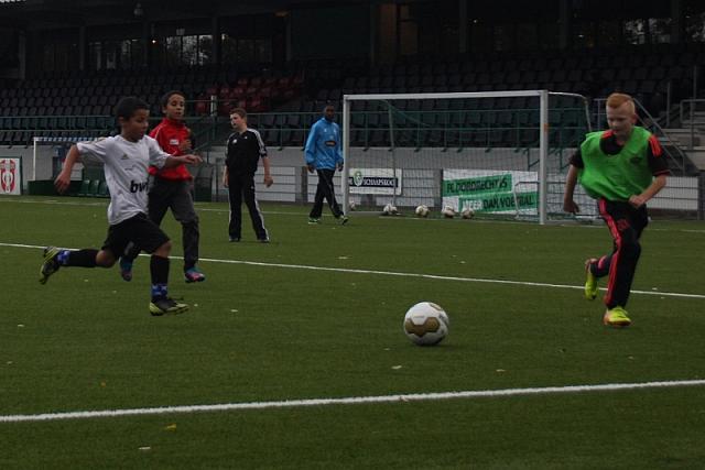 20131023-VoetbalClinic-28